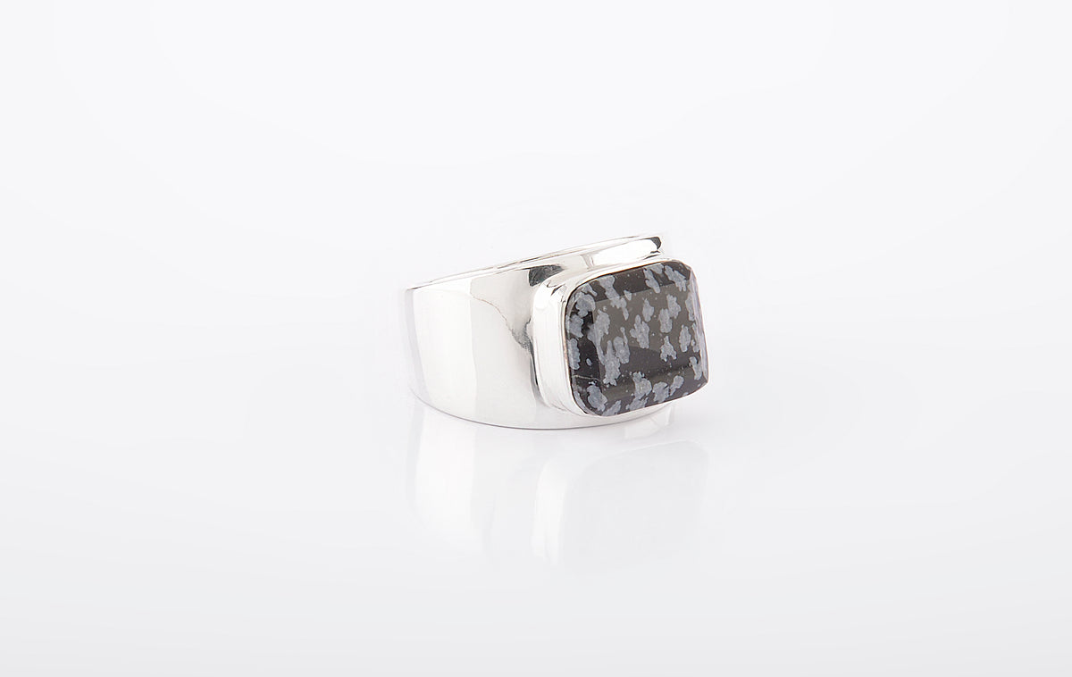 RING SNOWFLAKE OBSIDIAN SQUARE
